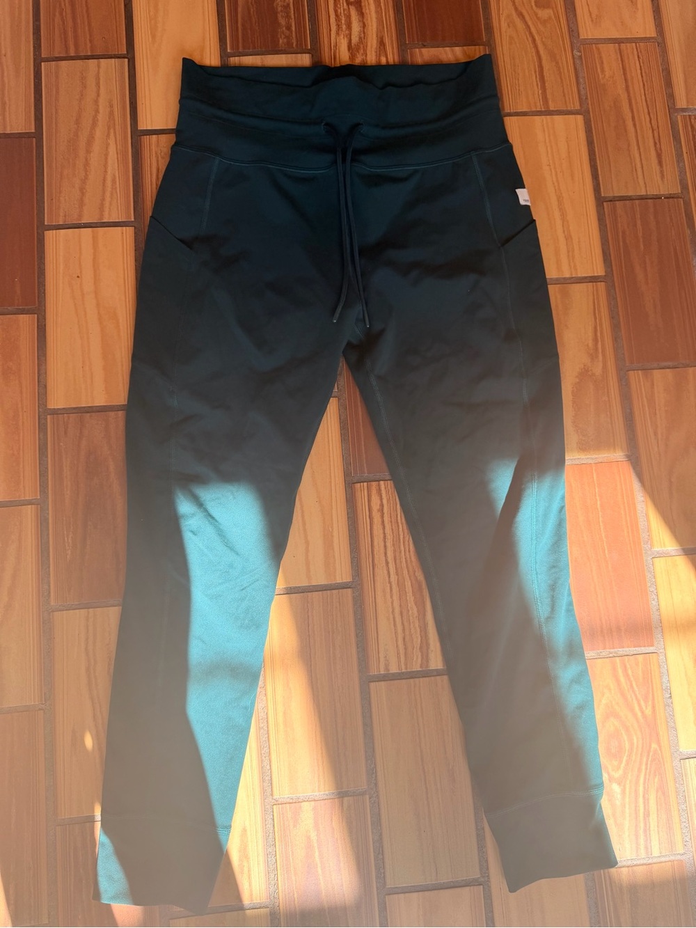 Vuori Dark Green Drawstring Performance Pants Size Large Athletic Lounge